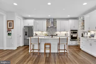 41922 Spring Air Dr, Brambleton, VA 20148 - Photo 8