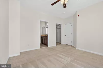 24620 Byrne Meadow Square #300, Aldie, VA 20105 - Photo 16