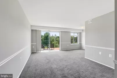 125 Clubhouse Drive SW #10, Leesburg, VA 20175 - Photo 4