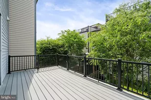 42297 Crawford Ter, Brambleton, VA 20148 - Photo 16