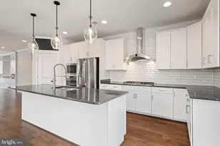 42297 Crawford Ter, Brambleton, VA 20148 - Photo 10