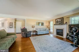 12734 Beebe Ct, Lovettsville, VA 20180 - Photo 8