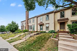 43973 Kitts Hill Terrace, Ashburn, VA 20147 - Photo 2