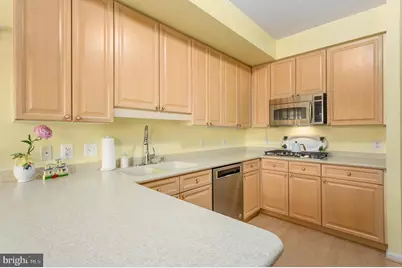 19350 Magnolia Grove Square #406, Leesburg, VA 20176 - Photo 12