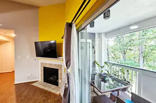 20322 Beechwood Terrace, Ashburn, VA 20147 - Photo 10