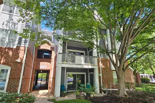 20322 Beechwood Terrace, Ashburn, VA 20147 - Photo 2
