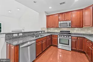 44426 Cruden Bay Dr, Ashburn, VA 20147 - Photo 16