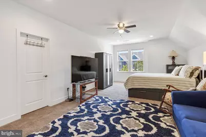25467 Byrnes Crossing Drive, Chantilly, VA 20152 - Photo 34