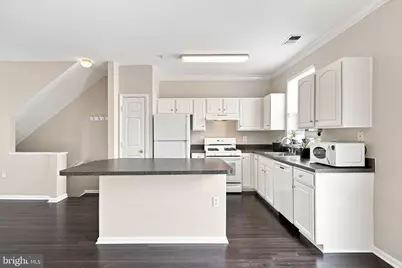21790 Dragons Green Square, Ashburn, VA 20147 - Photo 16