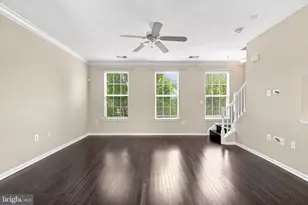21790 Dragons Green Square, Ashburn, VA 20147 - Photo 8