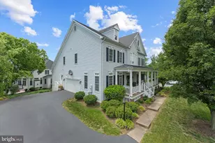 42989 Mill Park Ct, Leesburg, VA 20176 - Photo 2