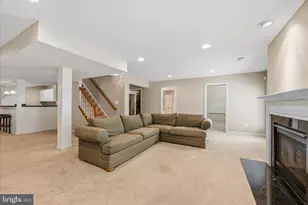 42989 Mill Park Ct, Leesburg, VA 20176 - Photo 46