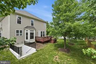 42022 Zircon Dr, Aldie, VA 20105 - Photo 2
