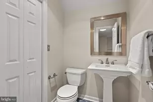47690 Woolcott Square, Sterling, VA 20165 - Photo 28