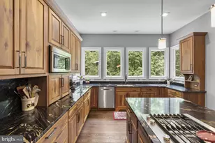 18429 Woodburn Rd, Leesburg, VA 20175 - Photo 18