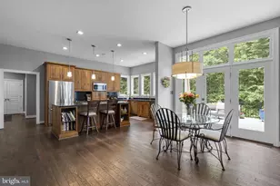 18429 Woodburn Rd, Leesburg, VA 20175 - Photo 20