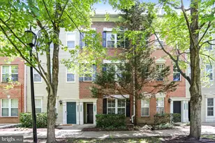 42526 Mayflower Terrace, Brambleton, VA 20148 - Photo 2