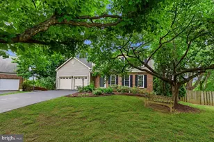 17456 Aldershot Pl, Purcellville, VA 20132 - Photo 2