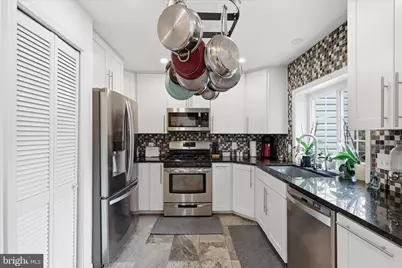 310 Stable View Terrace NE, Leesburg, VA 20176 - Photo 14