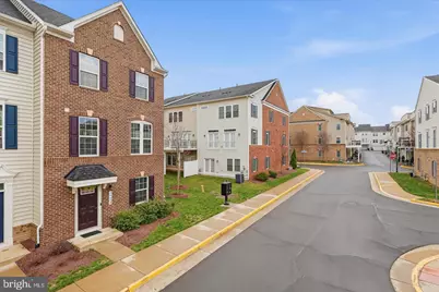 24594 Laurel Lake Terrace, Sterling, VA 20166 - Photo 2