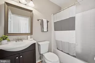 25320 Lake Mist Square, Chantilly, VA 20152 - Photo 22
