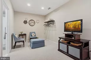 25838 Kirkwood Square, Chantilly, VA 20152 - Photo 32