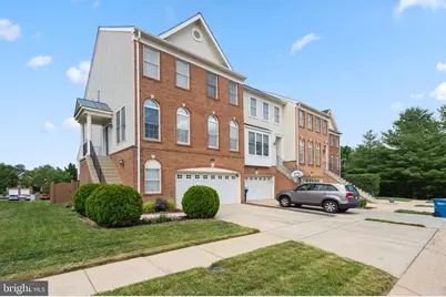 25838 Kirkwood Square, Chantilly, VA 20152 - Photo 2
