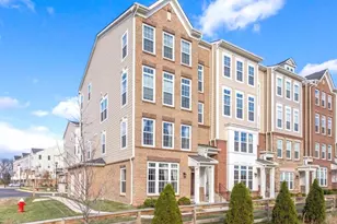 43419 Town Gate Square, Chantilly, VA 20152 - Photo 2