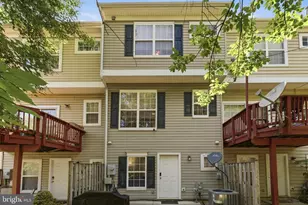 23098 Fontwell Square, Sterling, VA 20166 - Photo 8