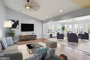 10865 Monticello Ct, Great Falls, VA 22066 - Photo 12