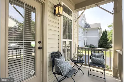 22810 Courtland Park Drive, Brambleton, VA 20148 - Photo 8