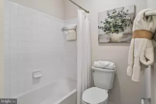 22810 Courtland Park Dr, Brambleton, VA 20148 - Photo 54