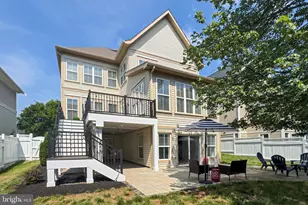 22810 Courtland Park Dr, Brambleton, VA 20148 - Photo 84