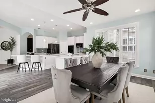 22810 Courtland Park Dr, Brambleton, VA 20148 - Photo 20