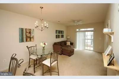 21222 McFadden Square #310, Sterling, VA 20165 - Photo 4