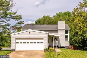 205 Magnolia Ct, Sterling, VA 20164 - Photo 1