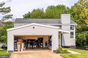 205 Magnolia Ct, Sterling, VA 20164 - Photo 40