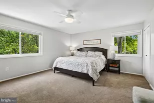 212 W Meadowland Ln W, Sterling, VA 20164 - Photo 42