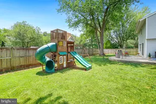 212 W Meadowland Ln W, Sterling, VA 20164 - Photo 50