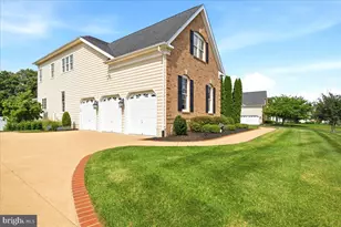 43154 Meadow Grove Dr, Ashburn, VA 20147 - Photo 4
