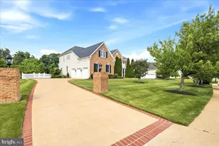 43154 Meadow Grove Dr, Ashburn, VA 20147 - Photo 4