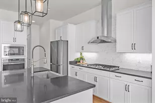 1122 Laconian St SE, Leesburg, VA 20175 - Photo 16