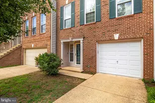 20866 Trinity Square, Sterling, VA 20165 - Photo 2