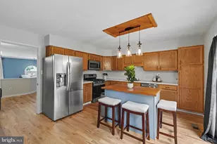 21060 Gladstone Dr, Sterling, VA 20164 - Photo 4