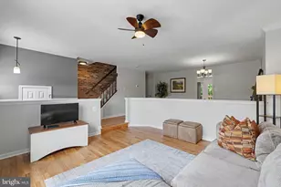 21060 Gladstone Dr, Sterling, VA 20164 - Photo 14