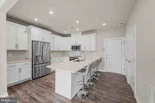 20316 Newfoundland Sq, Ashburn, VA 20147 - Photo 8