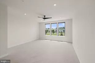 20316 Newfoundland Sq, Ashburn, VA 20147 - Photo 14