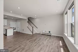 20316 Newfoundland Sq, Ashburn, VA 20147 - Photo 4
