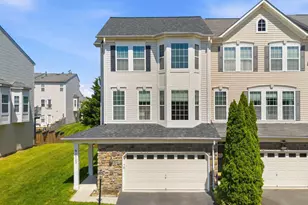 25103 Silurian Terrace, Aldie, VA 20105 - Photo 2