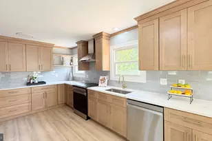 501 Tavenner Ct, Sterling, VA 20164 - Photo 16